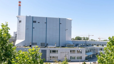 Der Forschungsreaktor München II (FRM II) steht auf dem Gelände der Technischen Universität München (TUM) im Norden der bayerischen Landeshauptstadt. (Foto: Peter Kneffel/dpa)