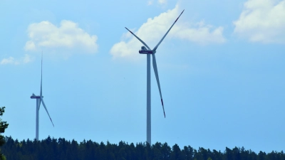 Im Rahmen der bayerischen Regionalplanung werden Potenzialflächen für die Windenergie festgelegt. Solche Areale gibt es auch im Bereich der Gemeinde Neuendettelsau und der Stadt Windsbach. (Archivfoto: Kurt Güner)